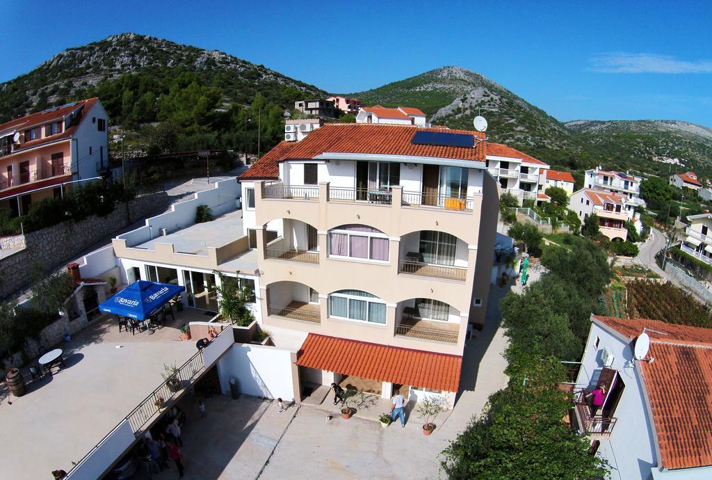 Apartments&Rooms Jelavic Seget Vranjica Eksteriør billede