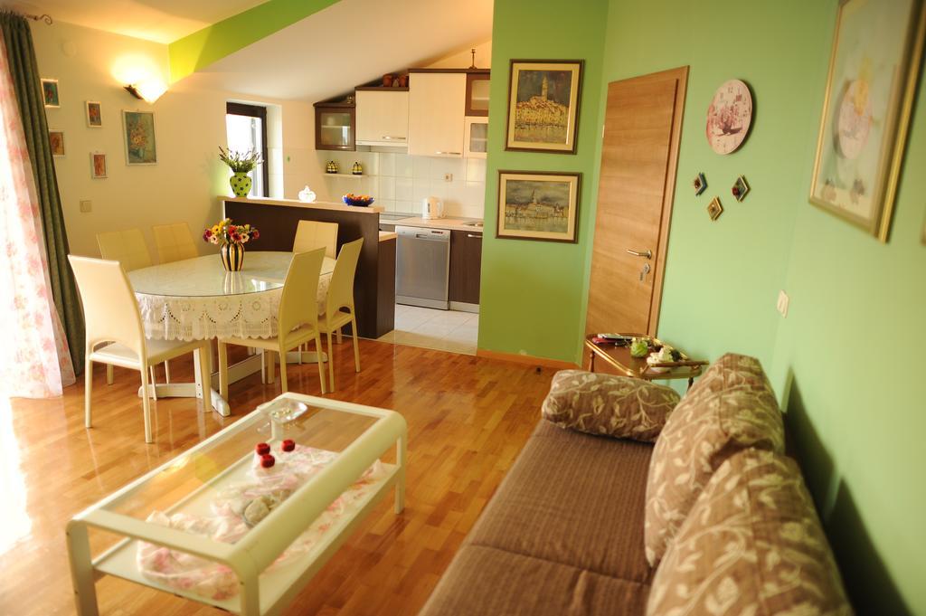 Apartments&Rooms Jelavic Seget Vranjica Eksteriør billede